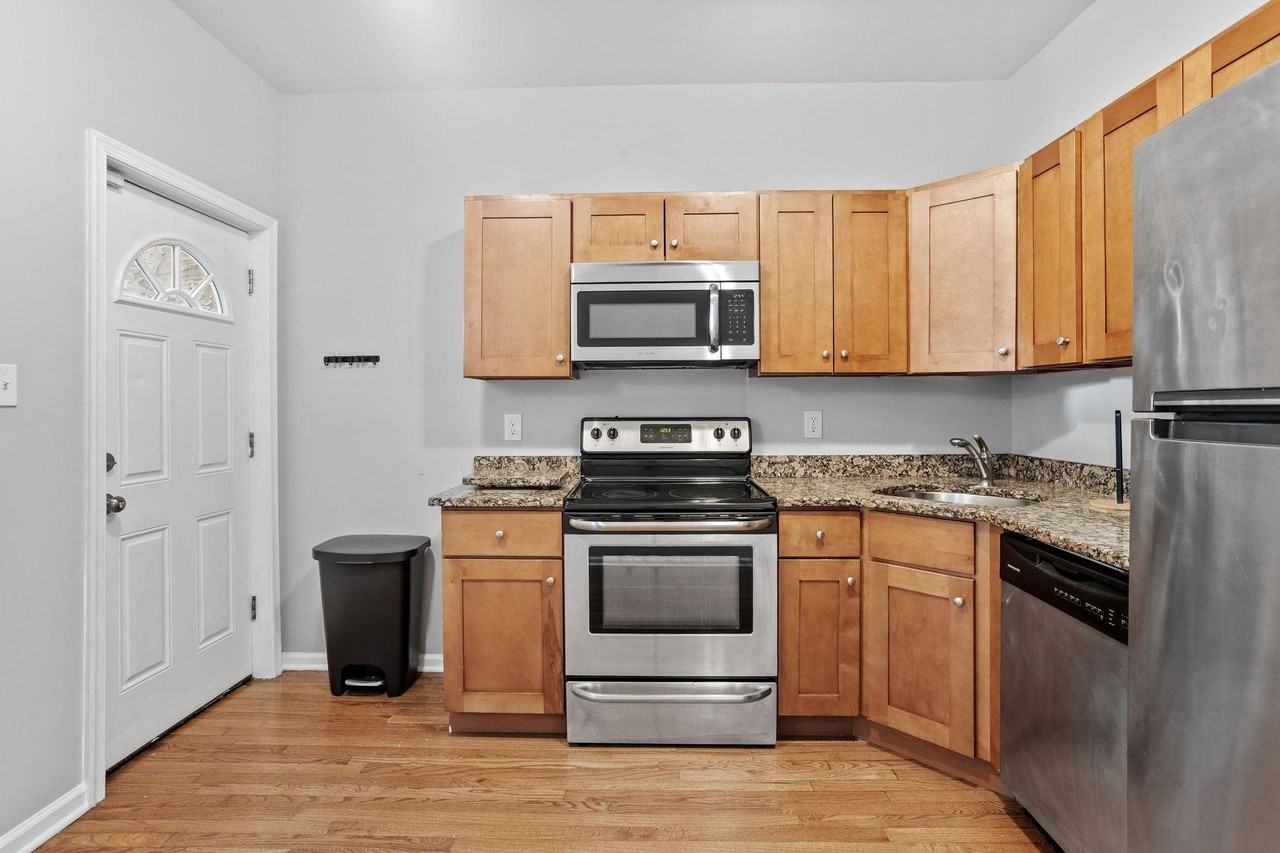 W Nevada St - Photo 4 of 15