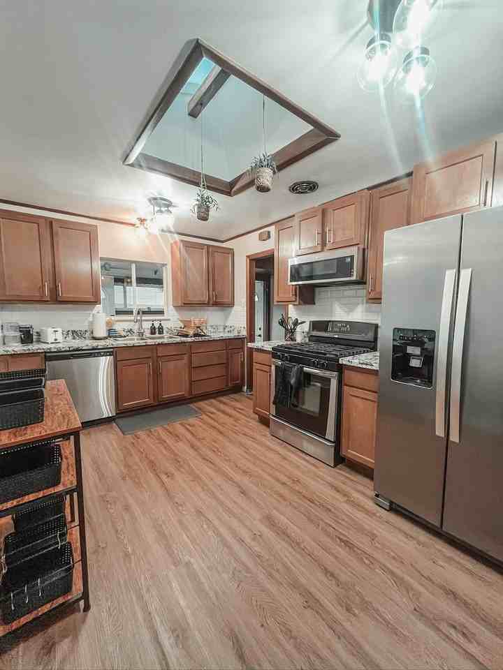 Meade St - Photo 6 of 7