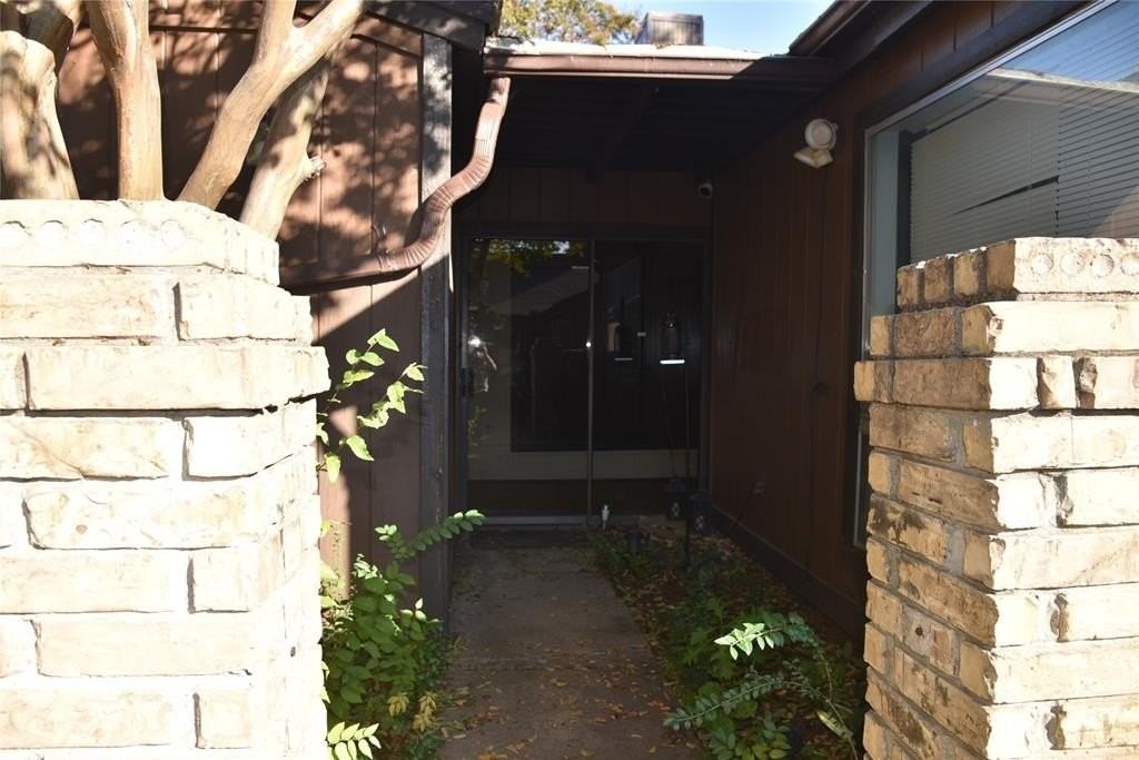 5506 Willow Cir - Photo 2 of 20