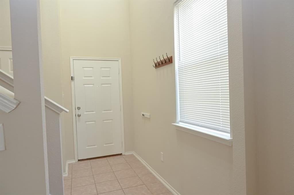 17422 Energy Ln - Photo 4 of 30