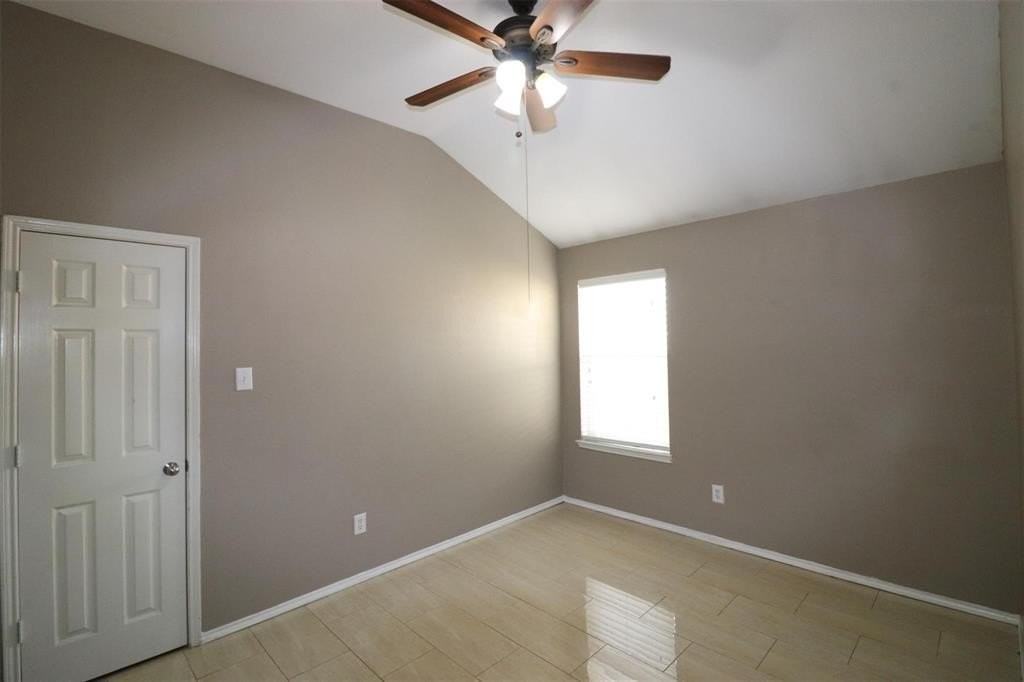 8416 Prairie Wind Trl - Photo 4 of 18