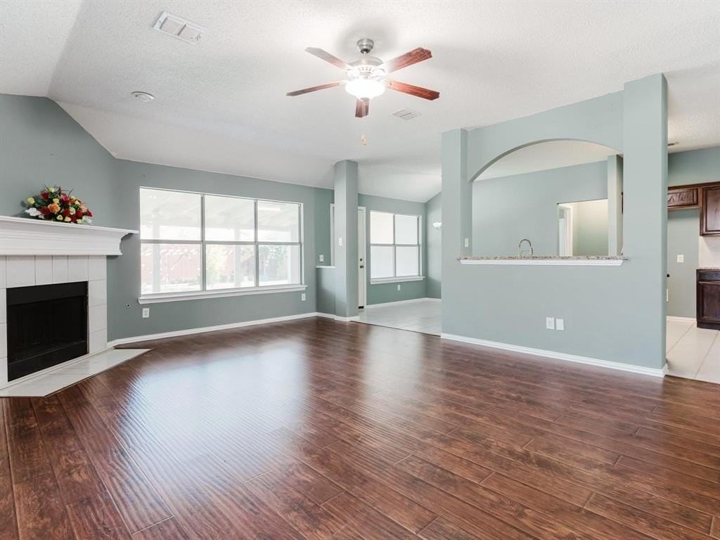 1524 Ballesteros Ct - Photo 3 of 22