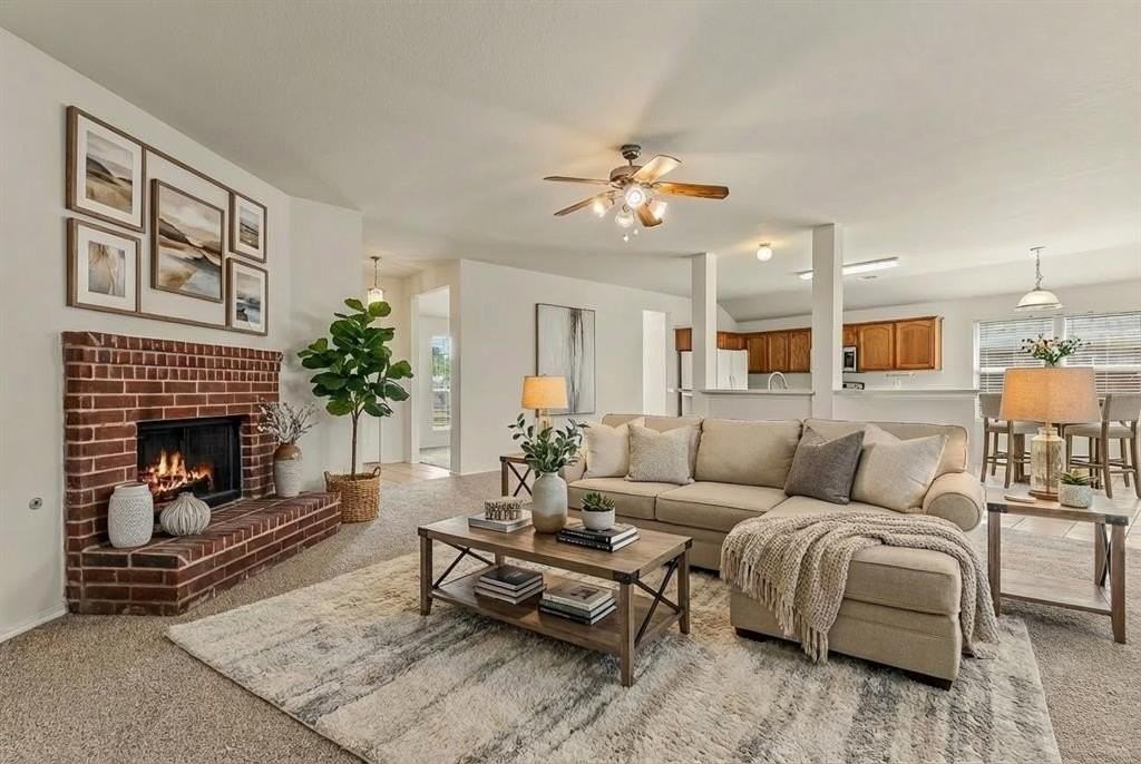 1941 Harvester Drive - Photo 5 of 31