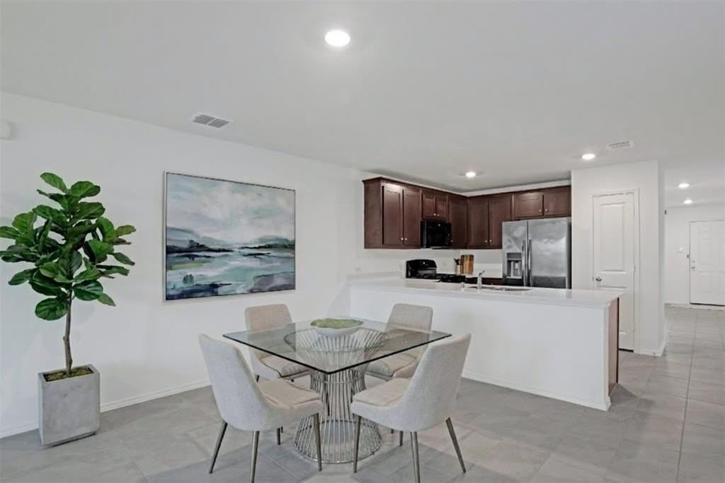 14048 Earlham St - Photo 2 of 15