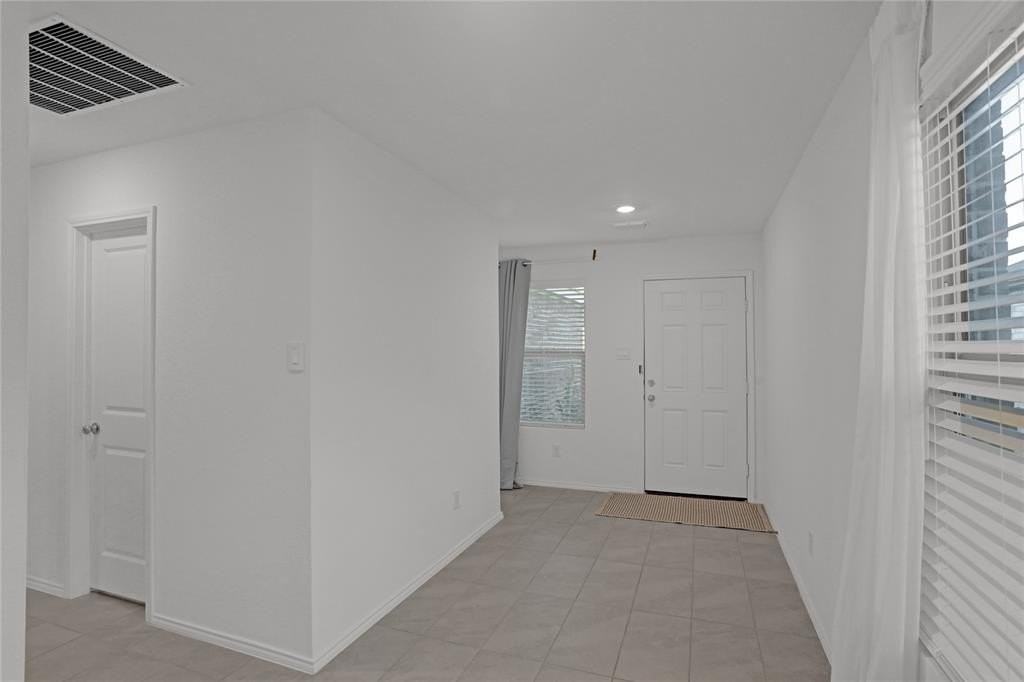 14048 Earlham St - Photo 5 of 15