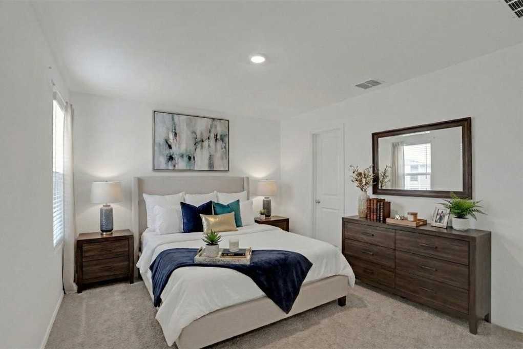 14048 Earlham St - Photo 7 of 15