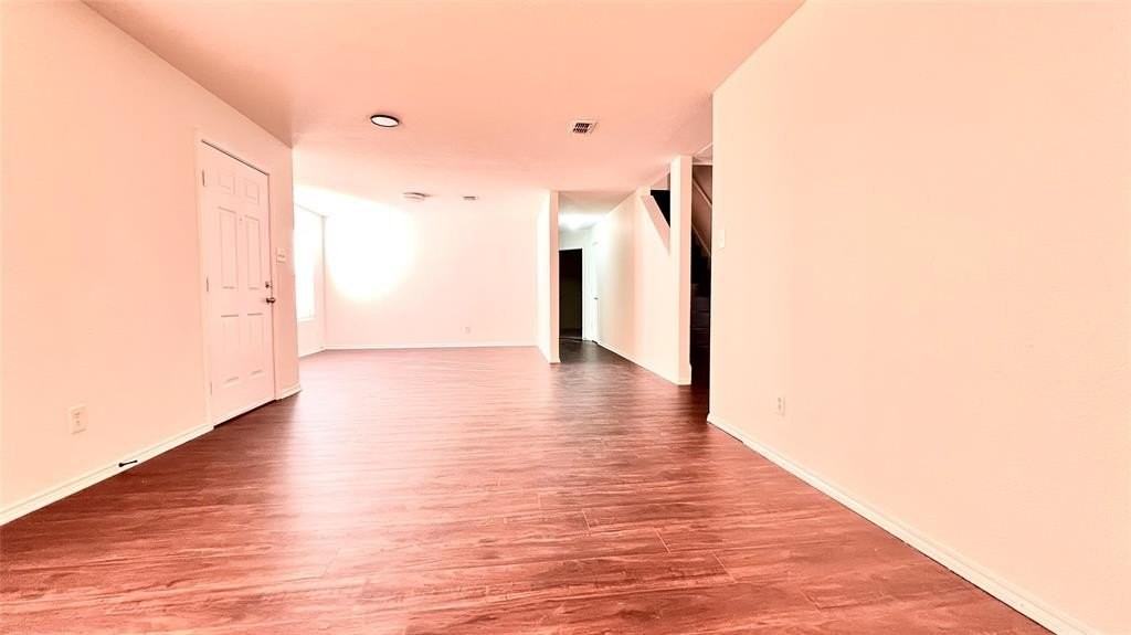 651 Bluechalk Dr - Photo 3 of 36