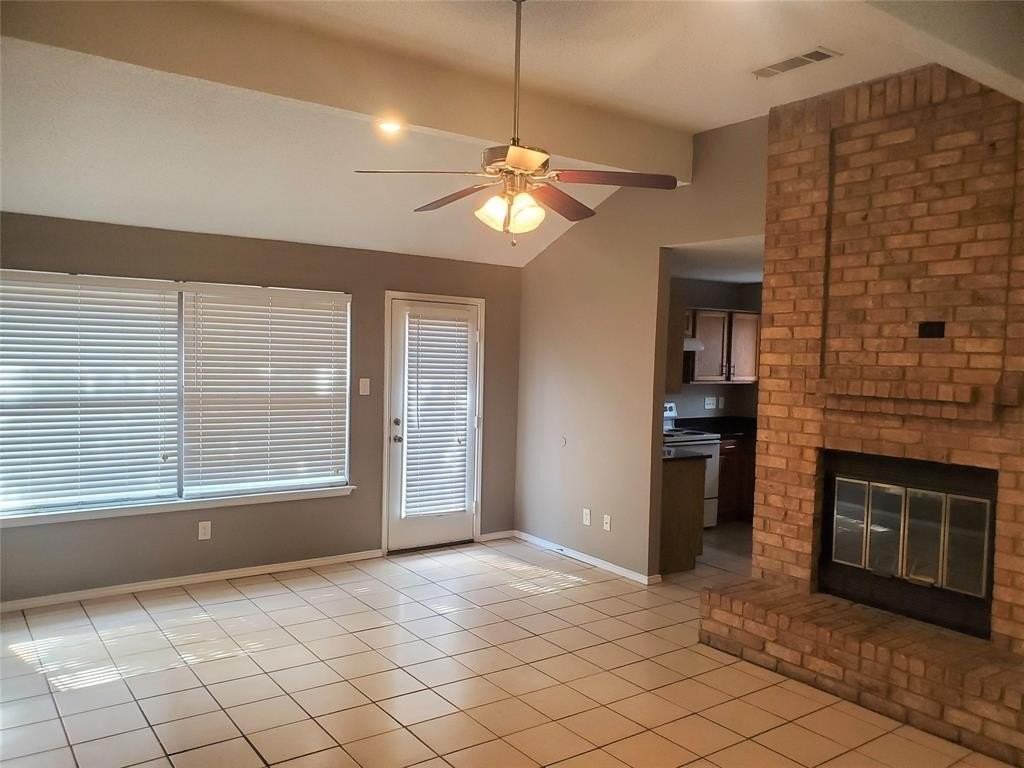 117 Valley Spring Dr - Photo 3 of 9