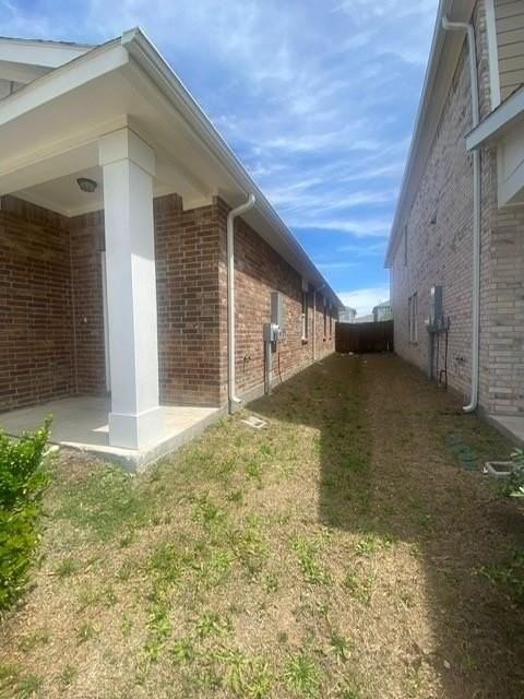 1911 Marquette Dr - Photo 2 of 17