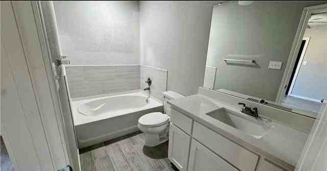 2108 Saulsbury Dr - Photo 5 of 15