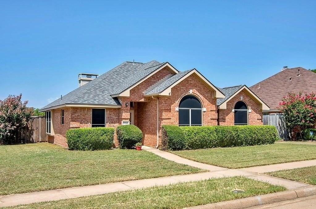 9761 Williford Trl - Photo 2 of 16