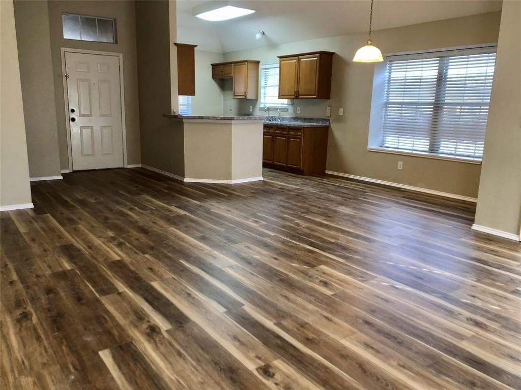 9761 Williford Trl - Photo 6 of 16