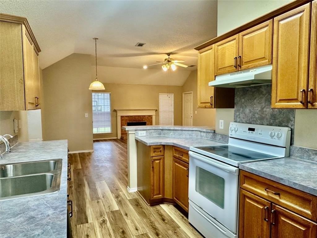 9761 Williford Trl - Photo 7 of 16