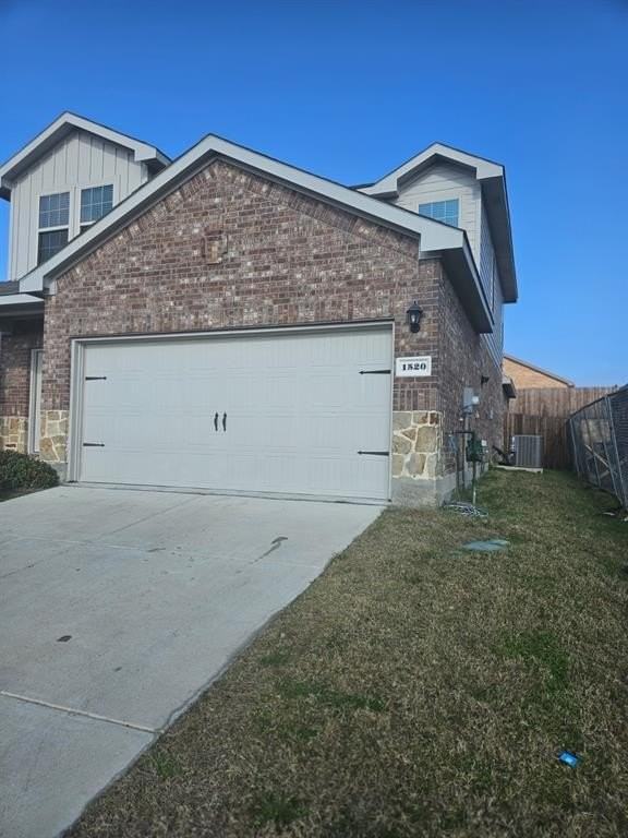 1520 Dilley Lane - Photo 2 of 26