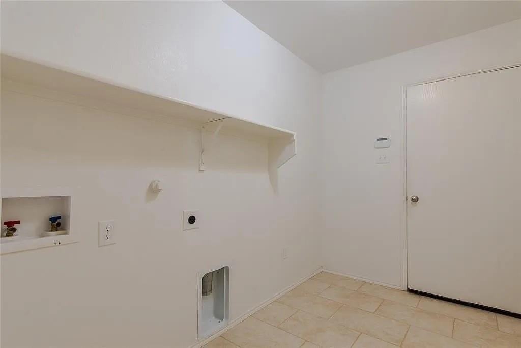 829 Underhill Dr - Photo 7 of 10