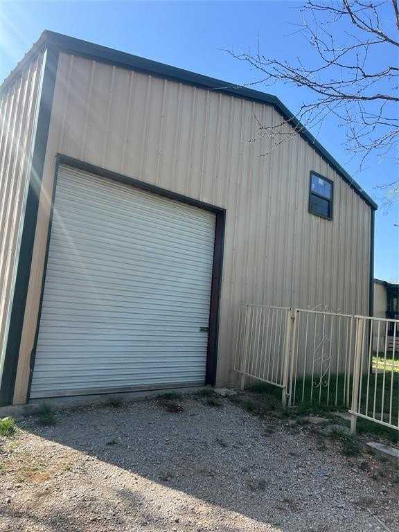 3370 Surfside Drive - Photo 7 of 28