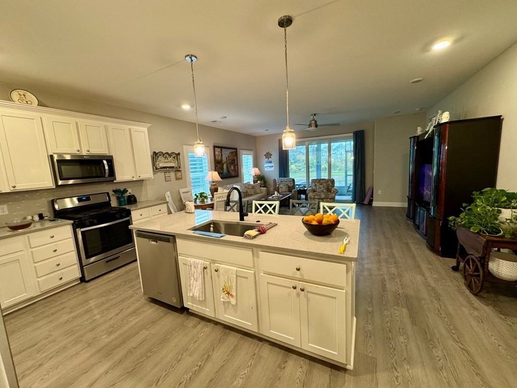 176 Arazzo Way - Photo 2 of 22