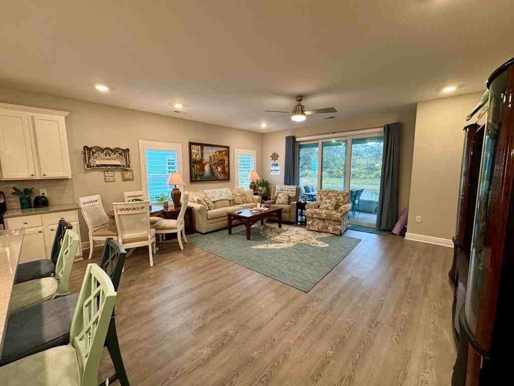 176 Arazzo Way - Photo 6 of 22