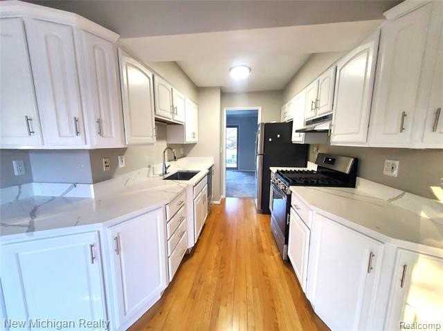 673 Oakbrook W - Photo 6 of 36