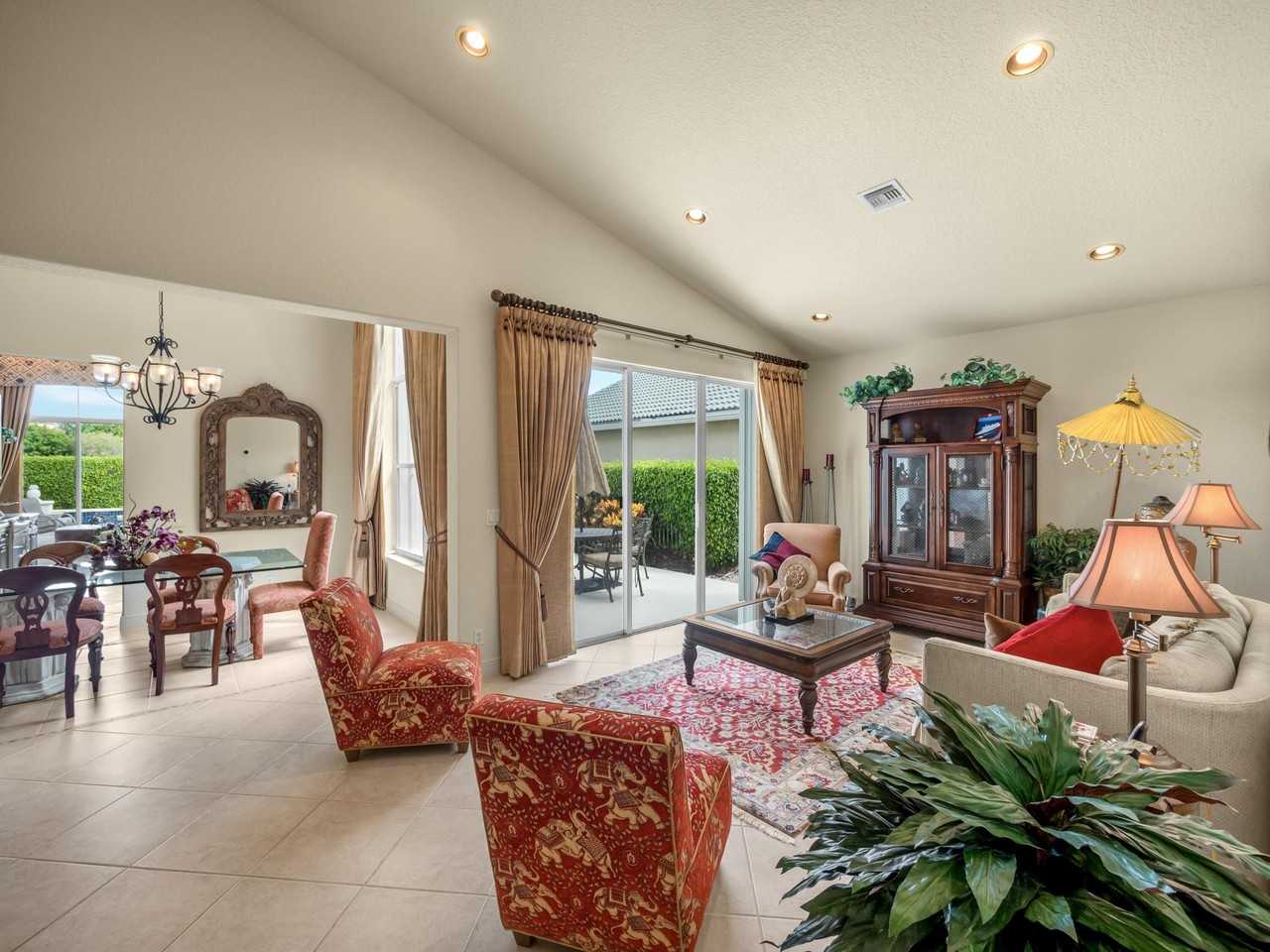 8282 Spyglass Drive - Photo 3 of 22