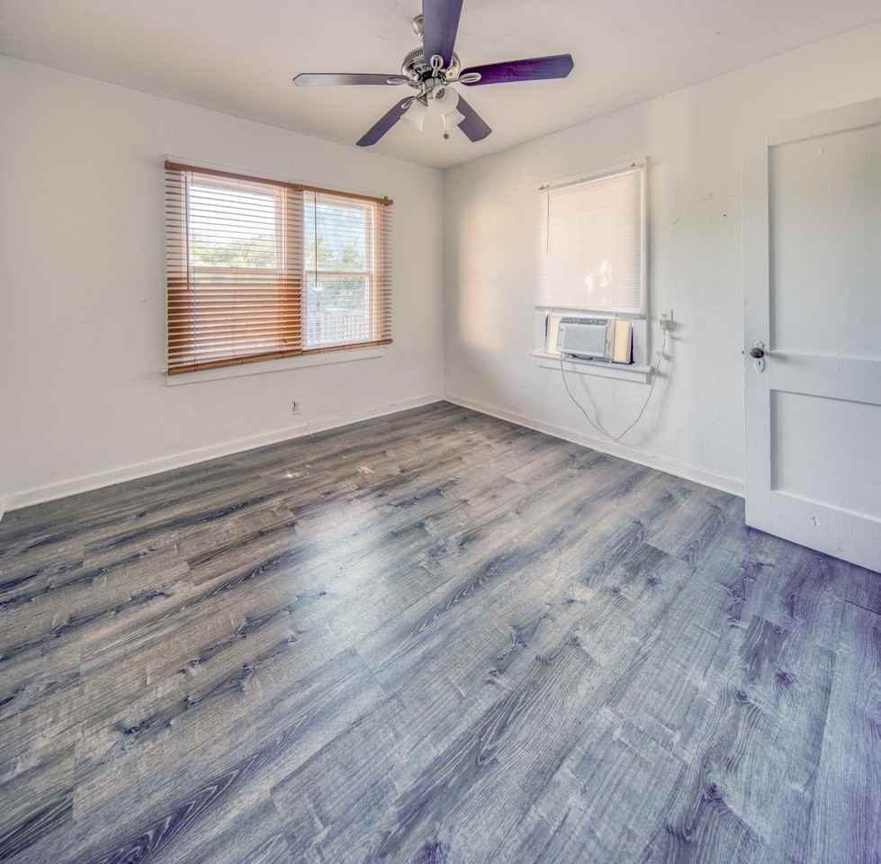 505 S J St #UP - Photo 6 of 8