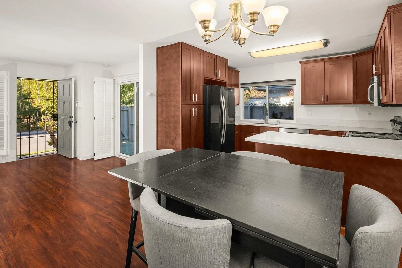 9679 Easter Way - Photo 7 of 28