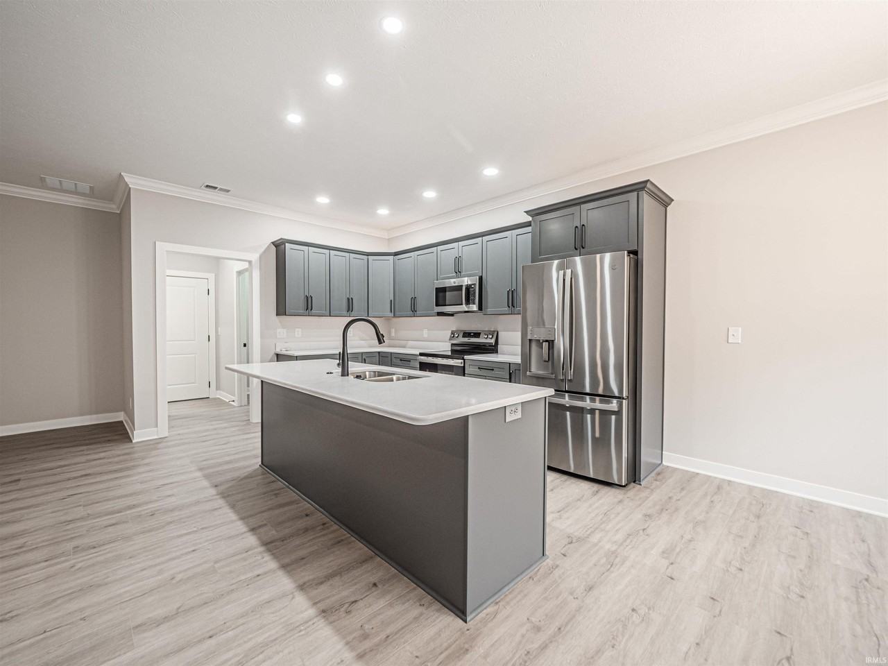 3851 High Pointe Ln - Photo 7 of 35