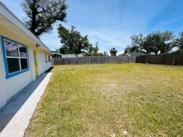 4936 S Lakewood Dr - Photo 4 of 6