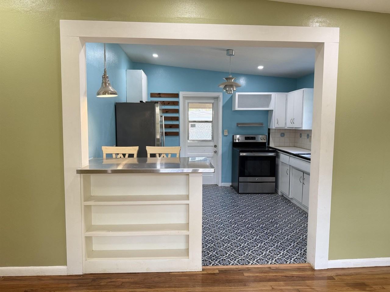 1811 Tyndall Drive - Photo 3 of 13