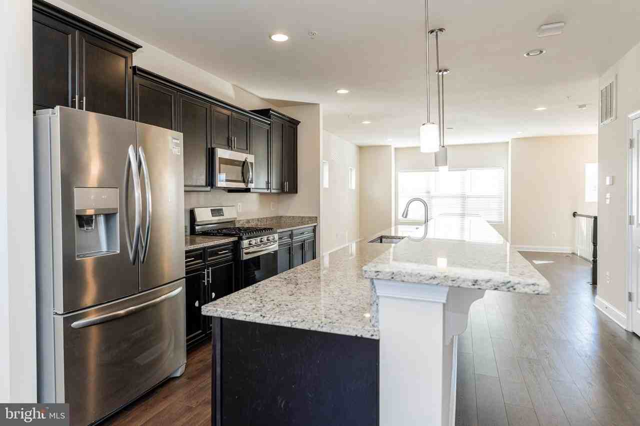 3679 Duckhorn Way - Photo 7 of 37