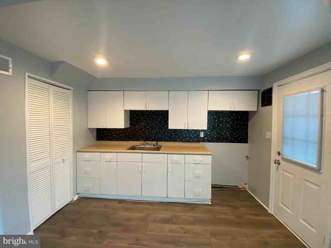 2004 Kelmore Rd - Photo 4 of 39