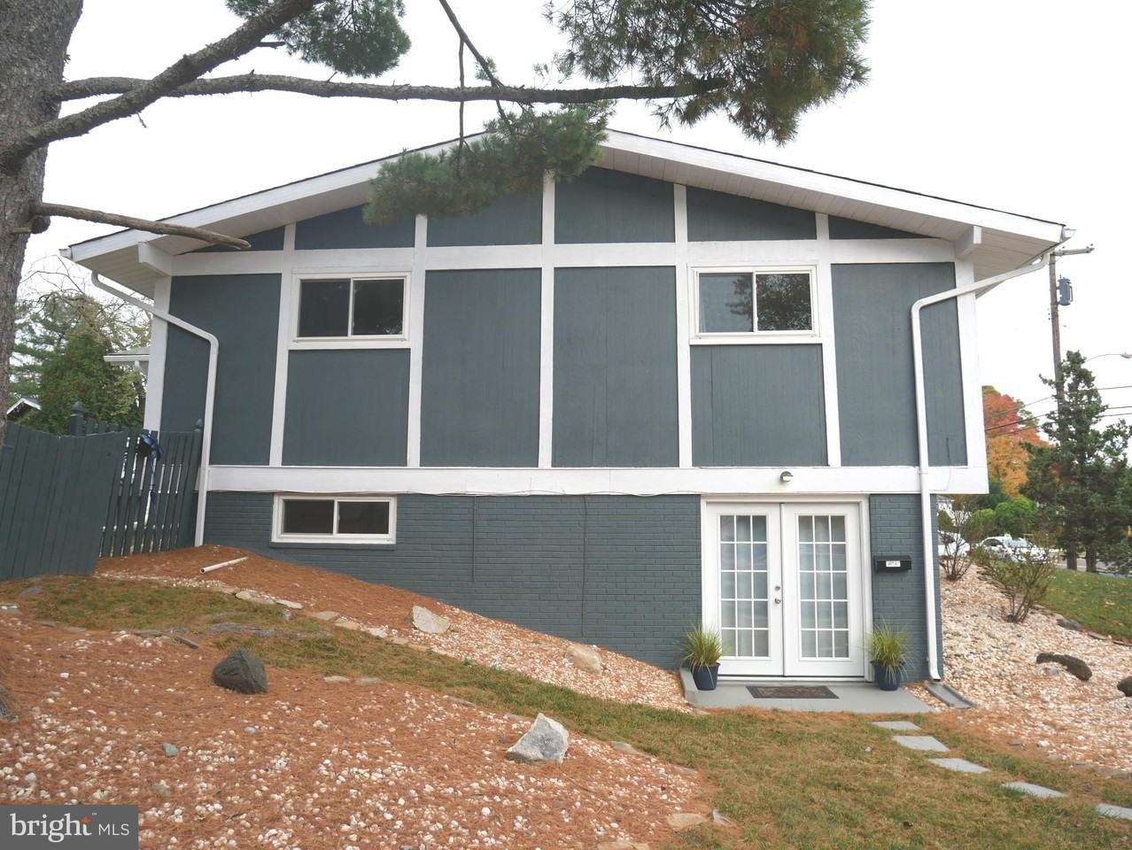 1805 Arcola Ave Apt A #A - Photo 2 of 31