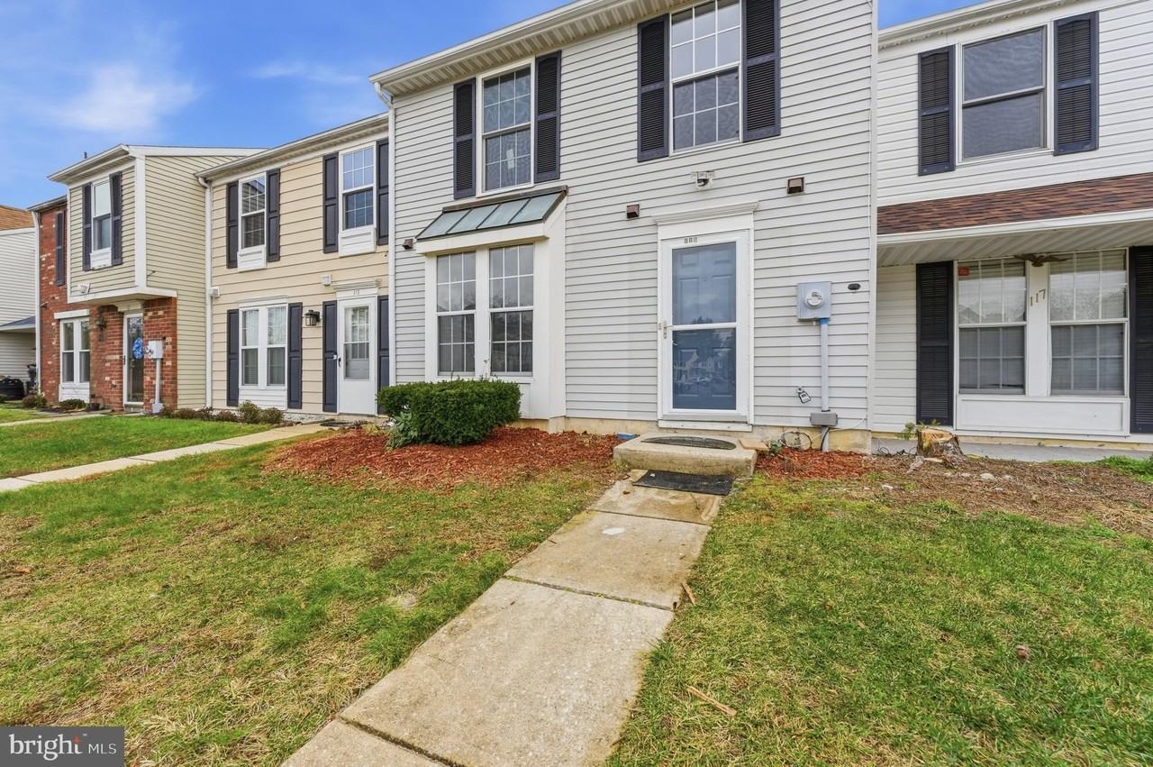 115 Villa Knoll Court