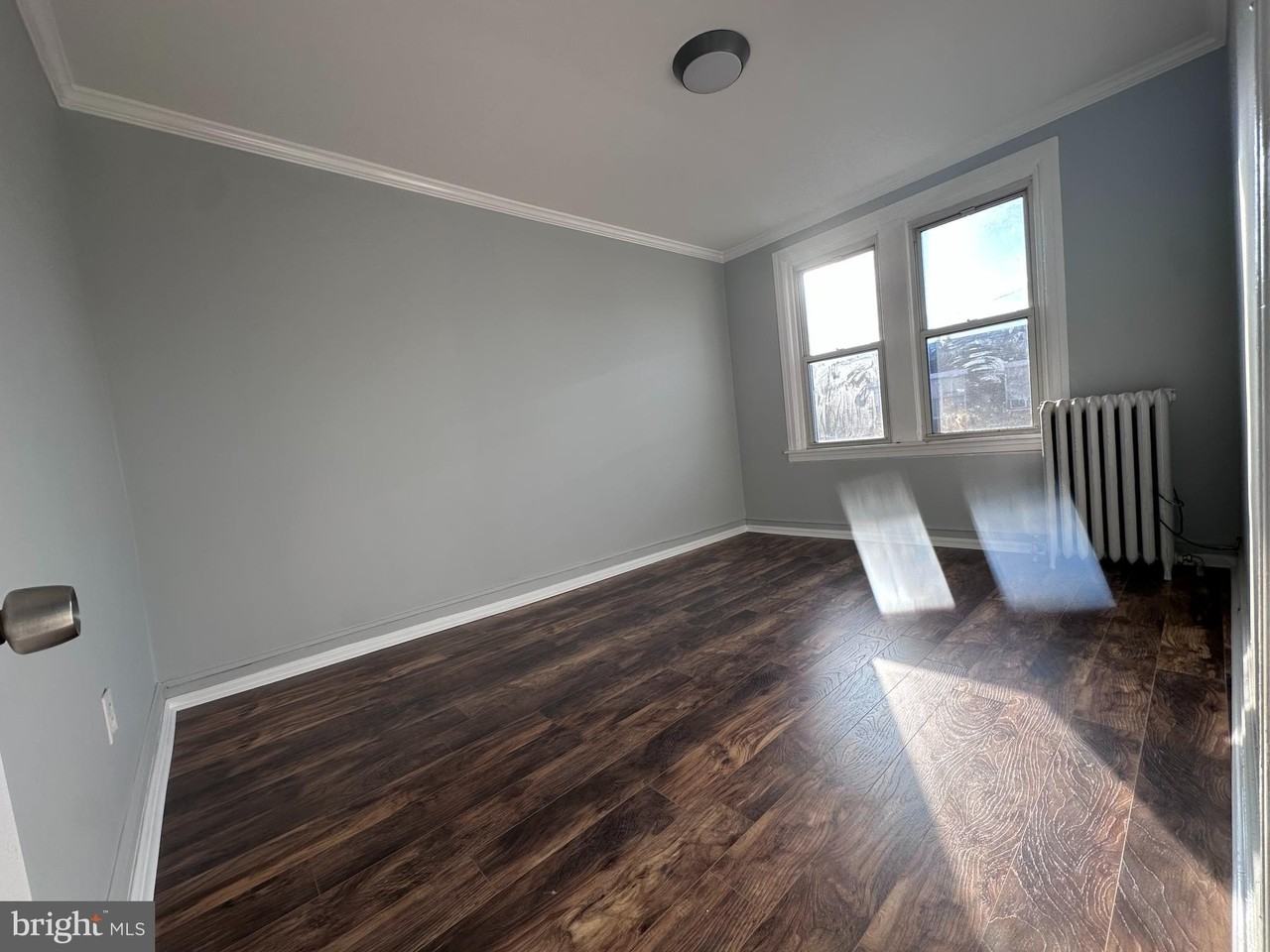 1609 S 28th St - Photo 2 of 30