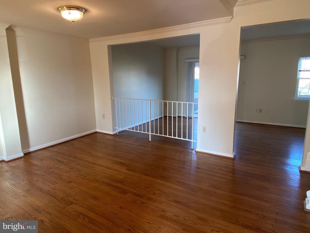 7432 Pohick Road - Photo 5 of 27