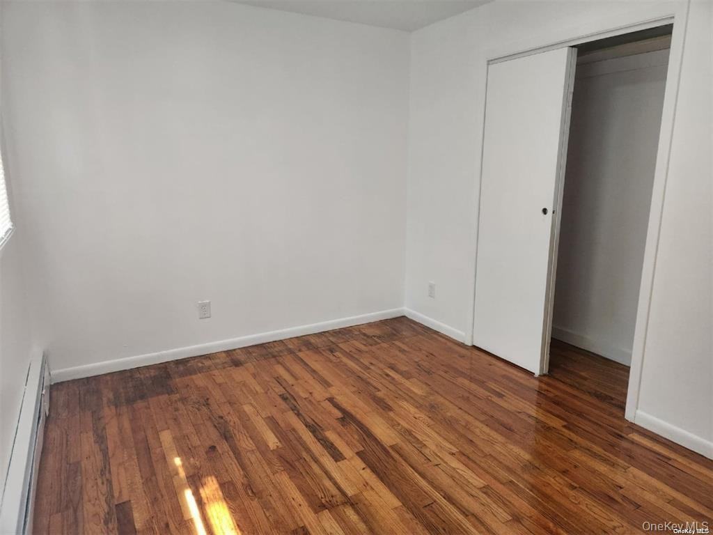 359 Erlanger Blvd - Photo 5 of 16