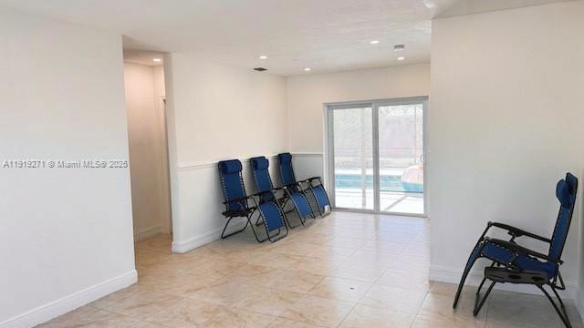 6980 Scott St - Photo 3 of 8