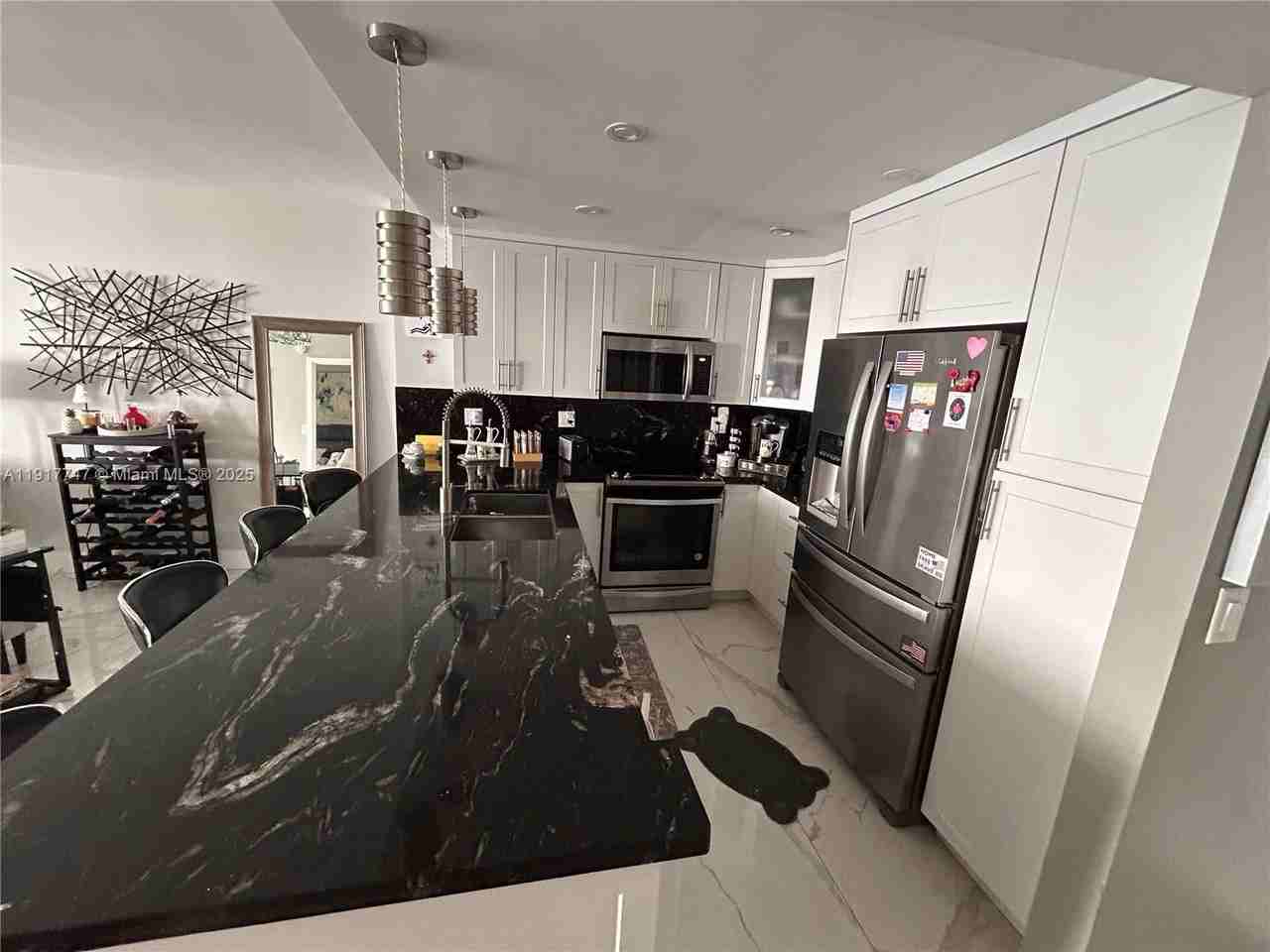 3725 South Ocean Drive #1103 - Photo 3 of 8