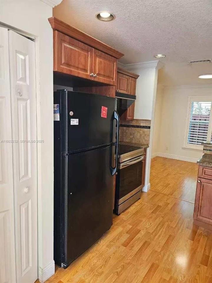 2816 Nw 99th Ter - Photo 7 of 8