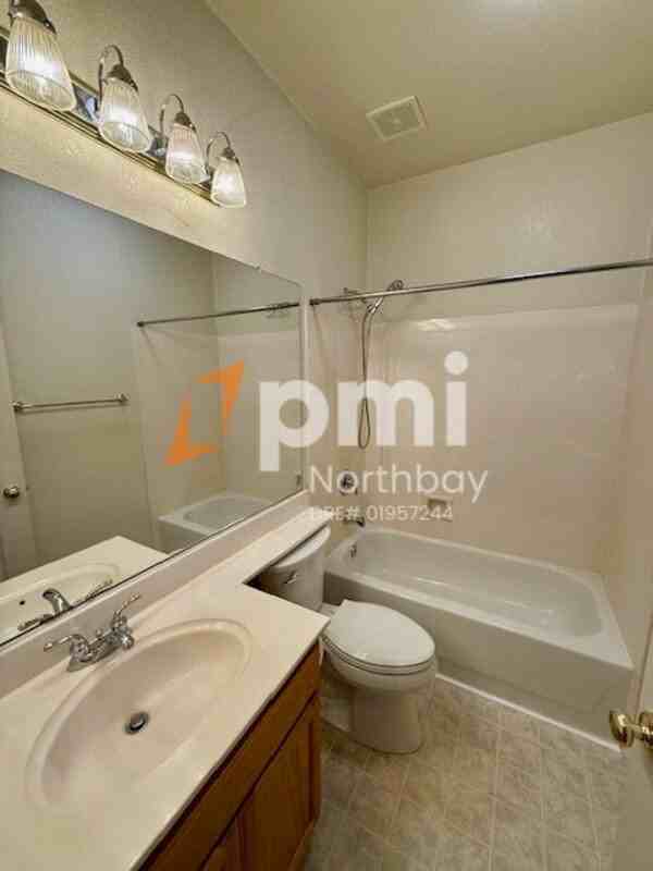 424 Endberg Dr - Photo 7 of 15
