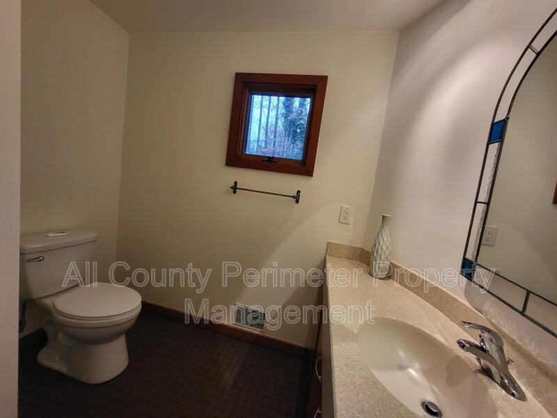 2130 Starfire Drive Northeast - Photo 6 of 28