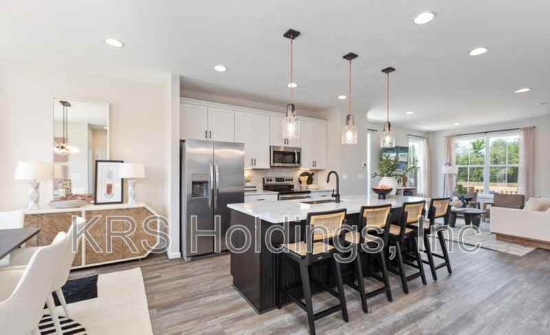 3910 Applegate Ct - Photo 5 of 22