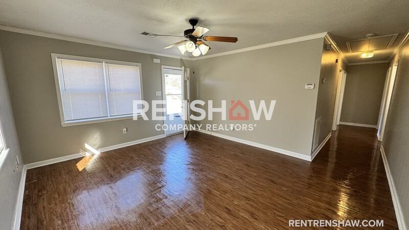 101 Navy Cir - Photo 2 of 16