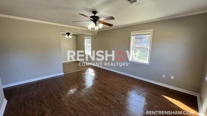 101 Navy Cir - Photo 3 of 16