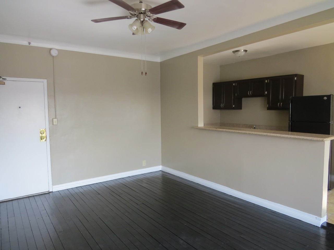 1725 N. Edgemont Street - Photo 6 of 40