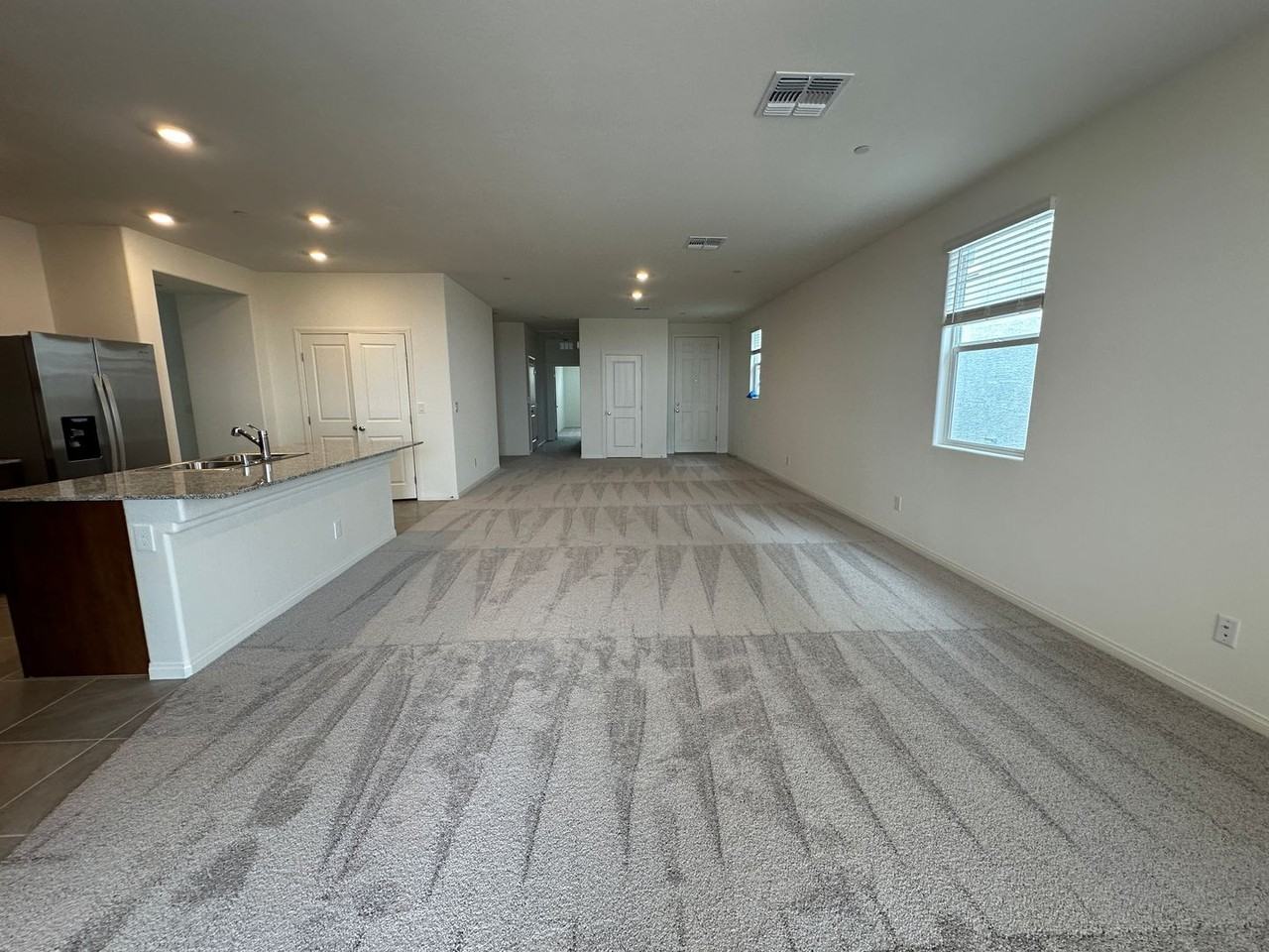 5548 Hill Spire Street - Photo 5 of 20