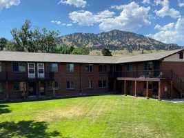 featured image of 911 Portland Place