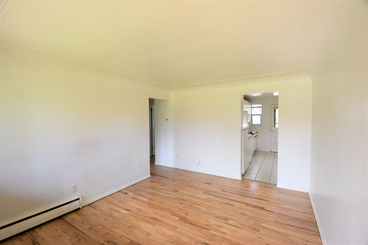 911-933 Portland Place - Photo 5 of 29