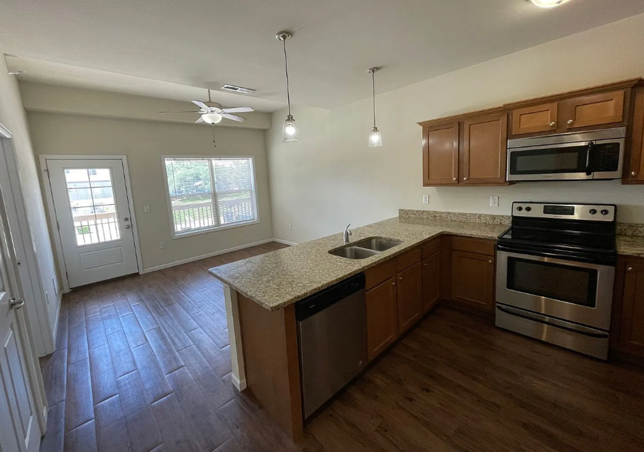 923 Thurston Street #12 - Photo 3 of 16