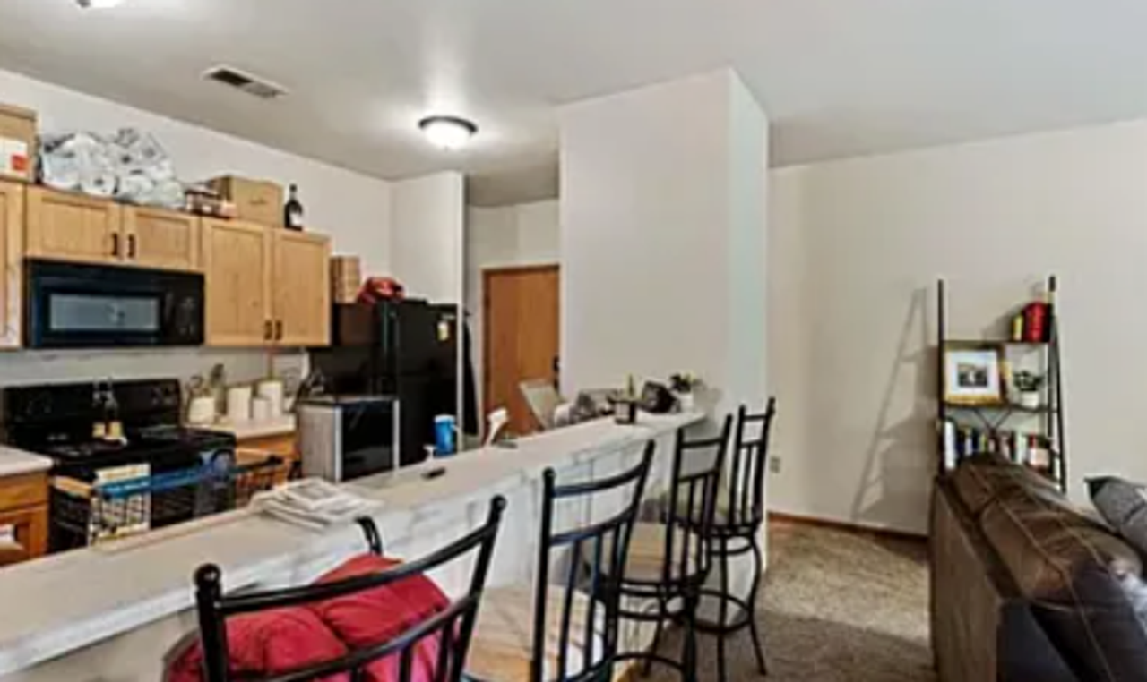 901 Kearney - Photo 2 of 39